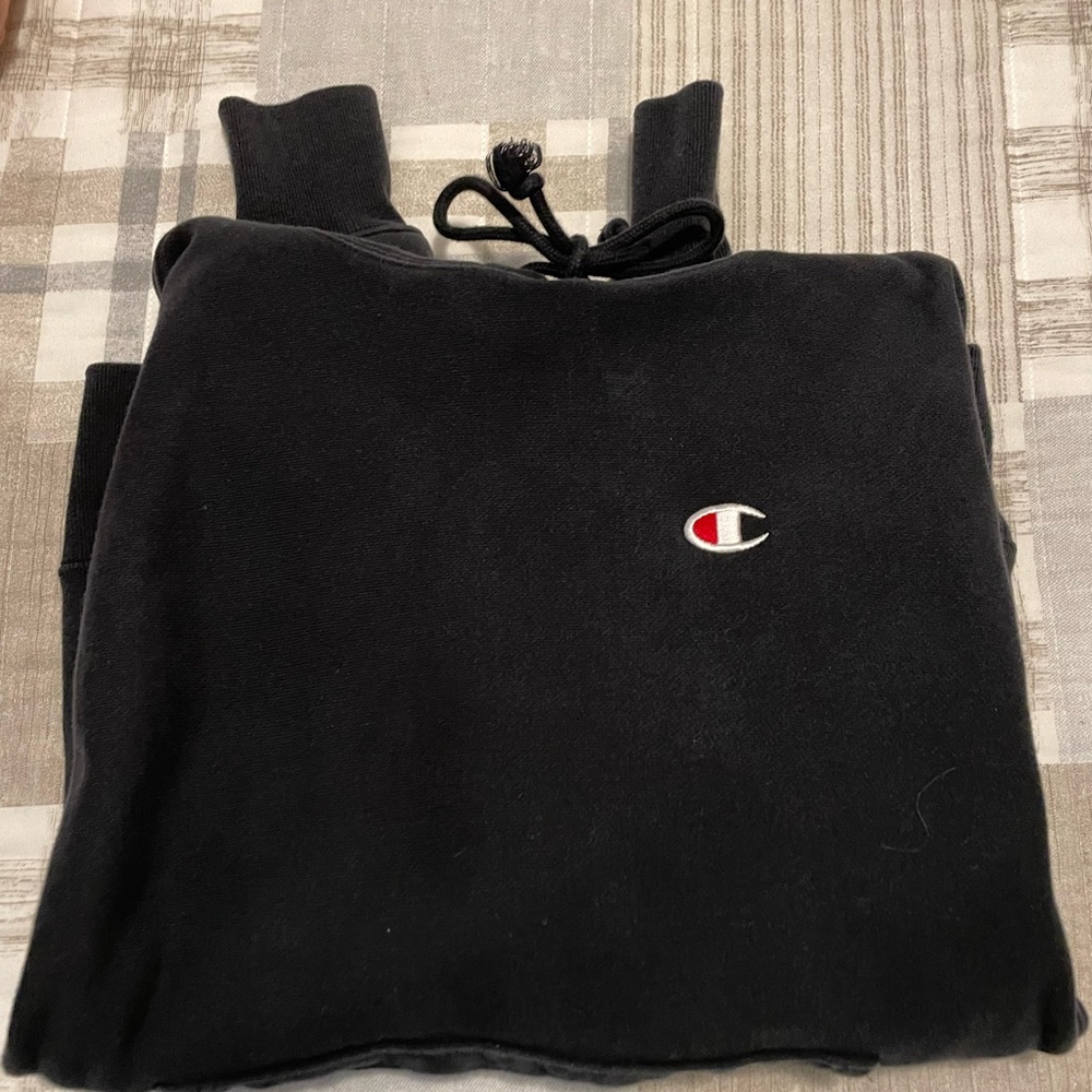 Men's black champion hoodie